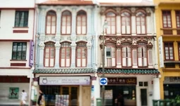 Hedge funds to fire up Singapore hiring, but Hong Kong jobs remain intact for now
